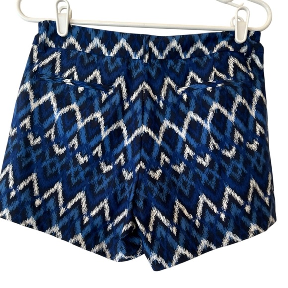 SPANX- Sunshine Navy Blue and White Ikat Patterned Shorts- Small - Picture 3 of 5
